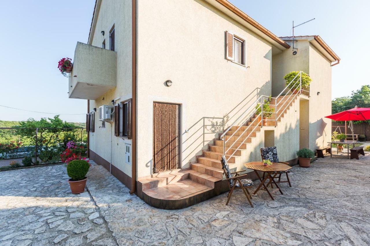 PUY Apartment Softic מראה חיצוני תמונה
