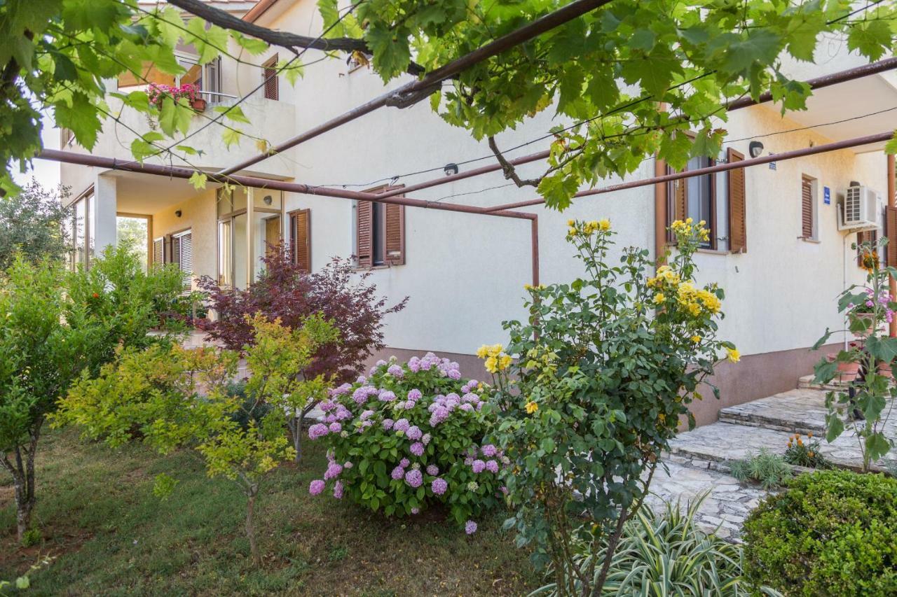 PUY Apartment Softic מראה חיצוני תמונה